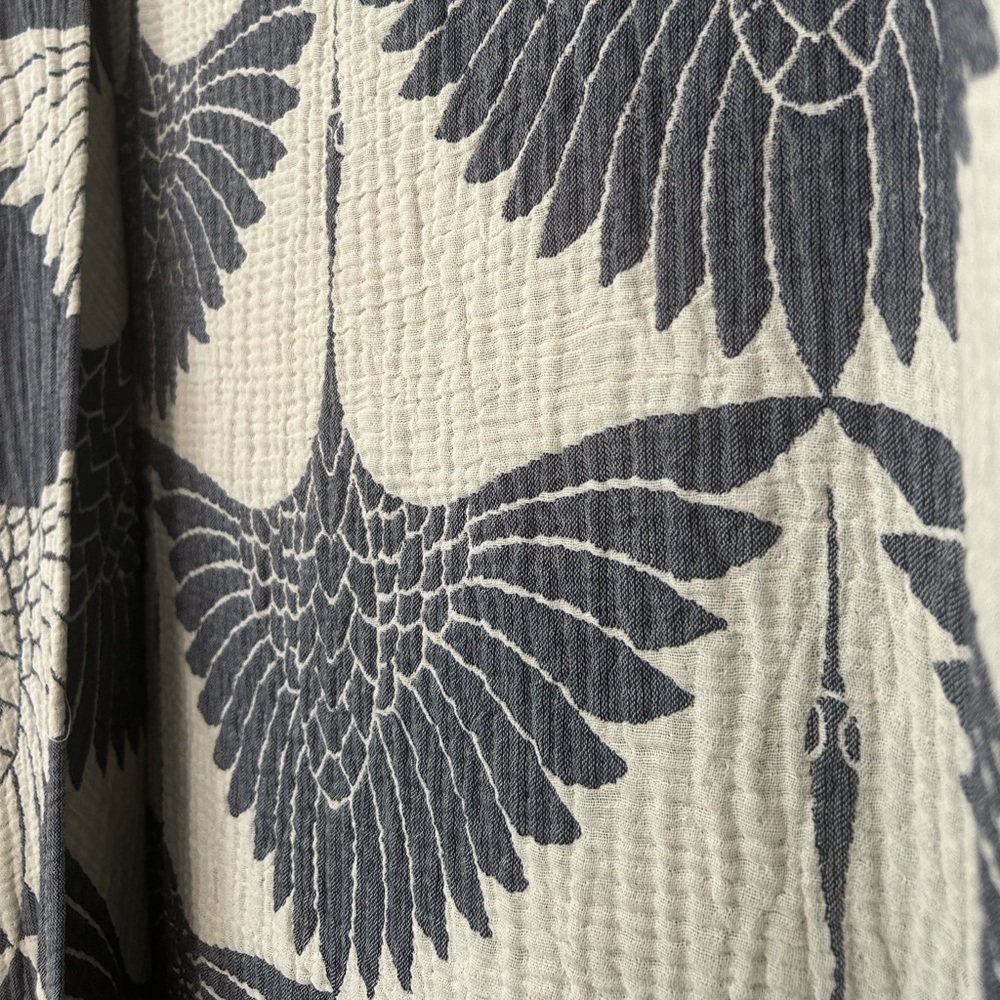 Flock Birds in Flight Cranes Throw Blanket 55x77 Luxury 100% Turkish Cotton NAVY - Picture 11 of 16